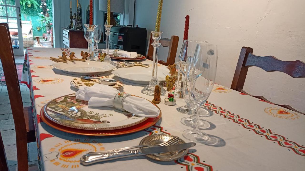 Pousada Zaua Guest House ฟลอเรียนอโปลิส ภายนอก รูปภาพ
